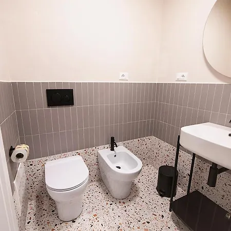 Montebello Living ゲストハウス アンコーナ